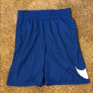 Nike Basketball Shorts Size M
